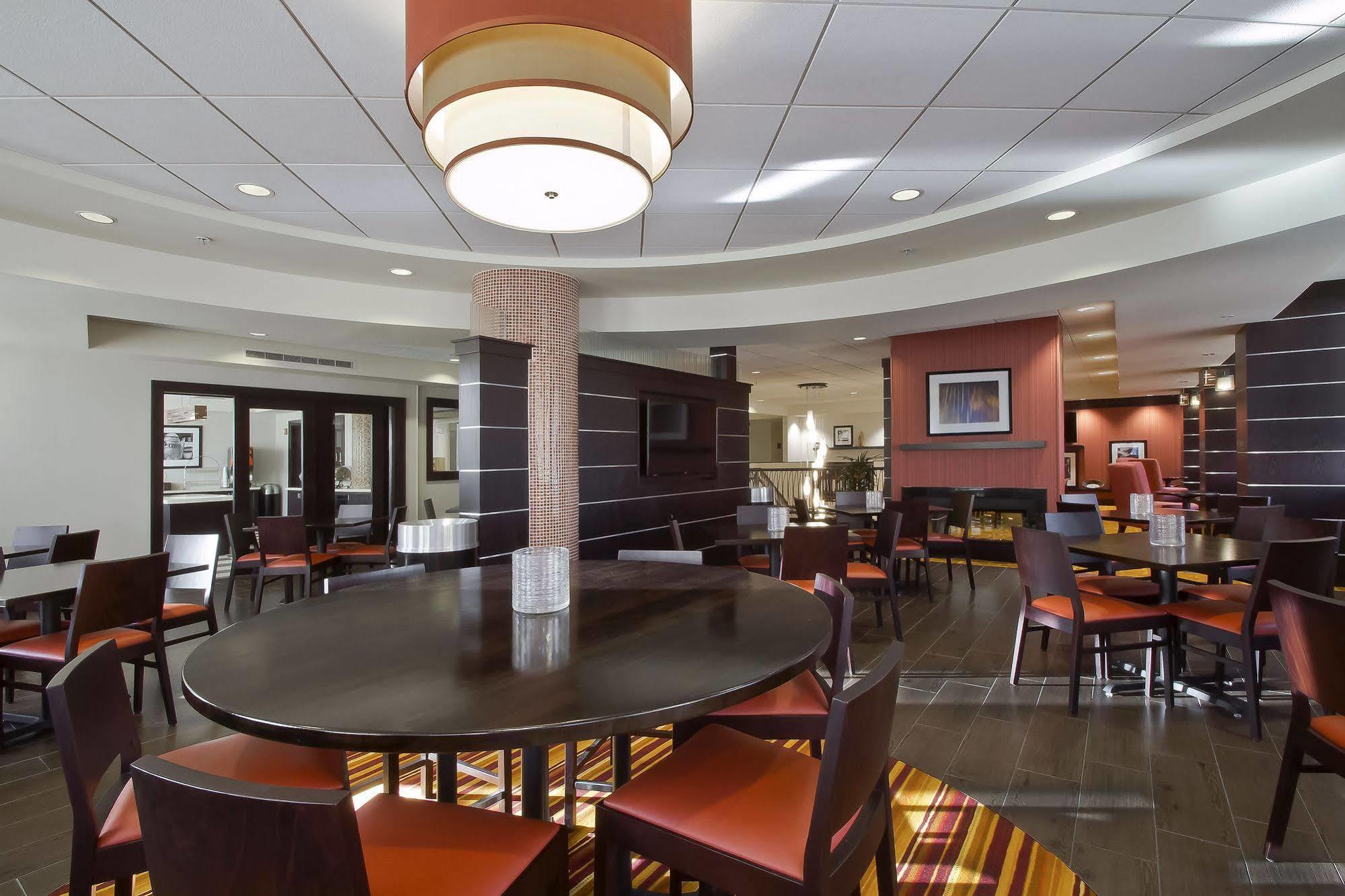 Hotel Hampton & Columbus-downtown, Ohio 3*
