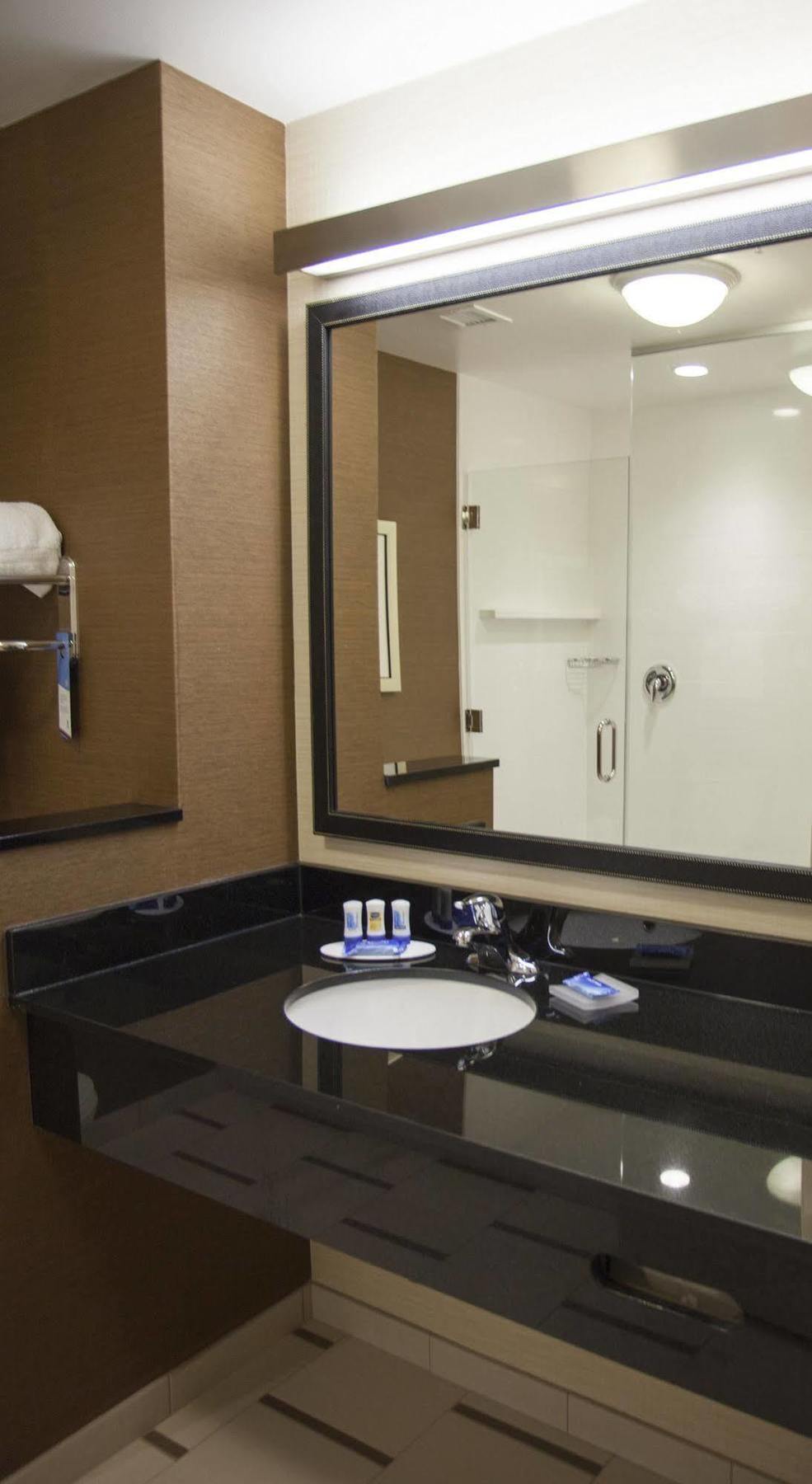 Fairfield & By Marriott Airport 3* Columbus