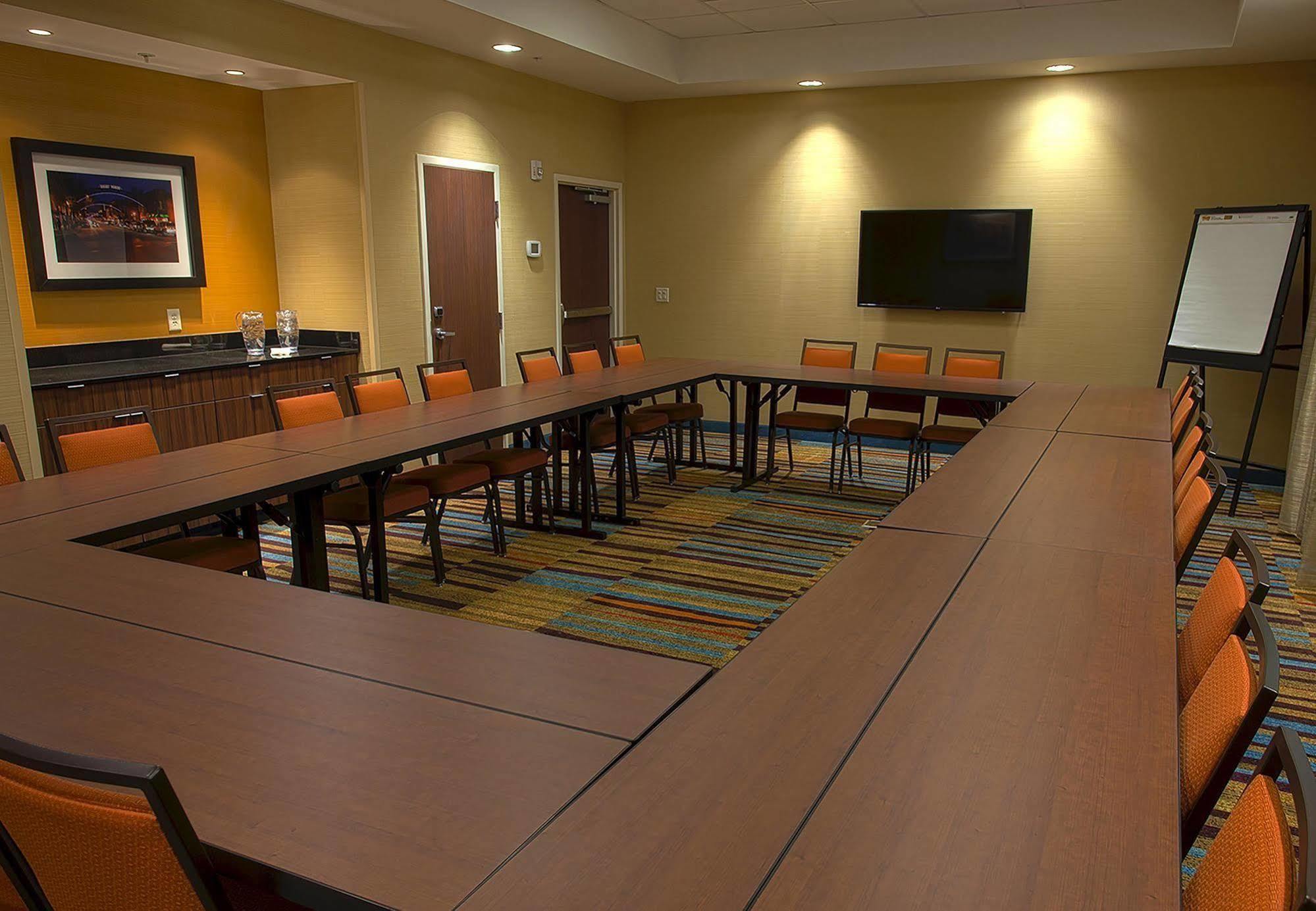 Fairfield & By Marriott Airport Hotel 3*