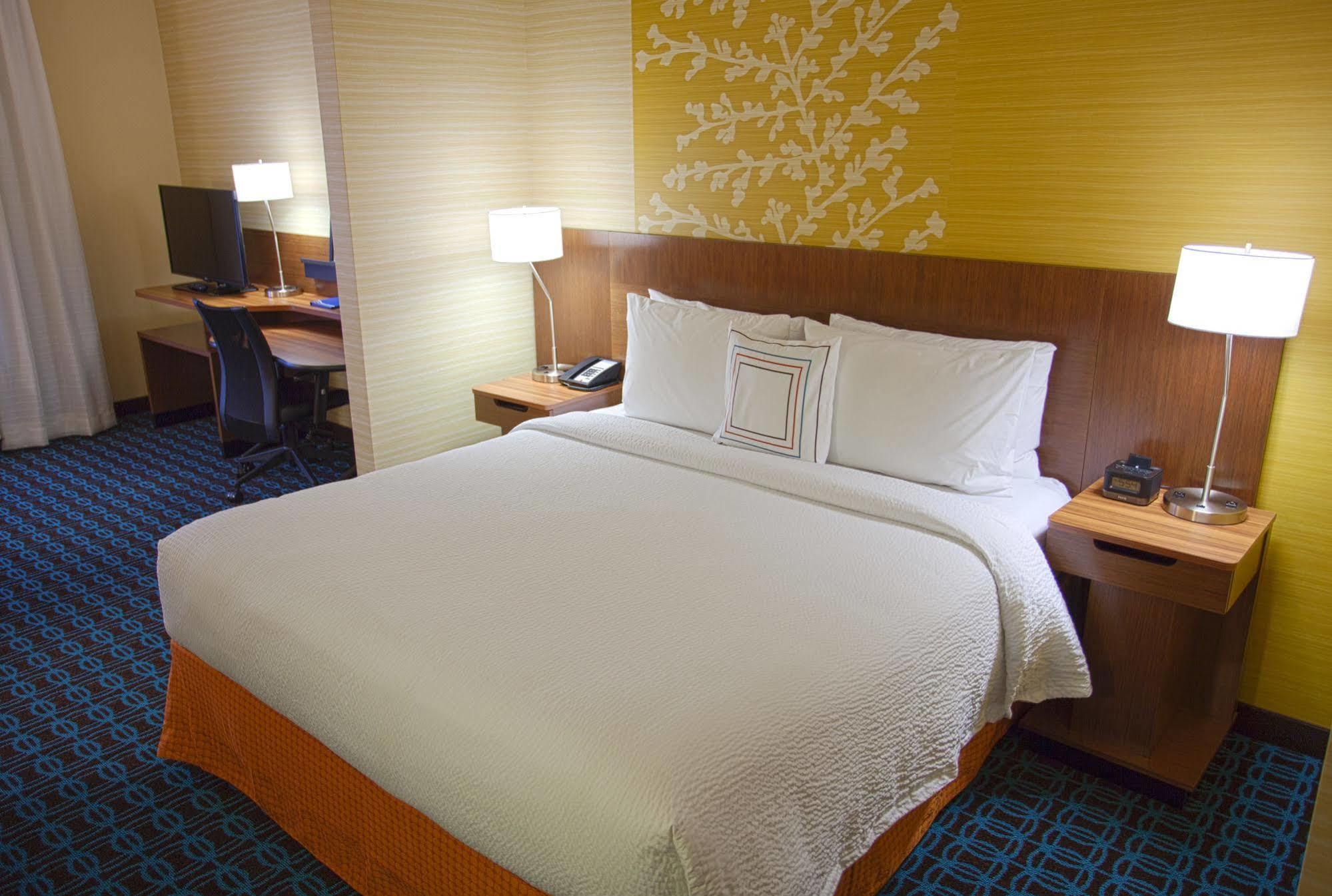 Fairfield & By Marriott Airport 3*