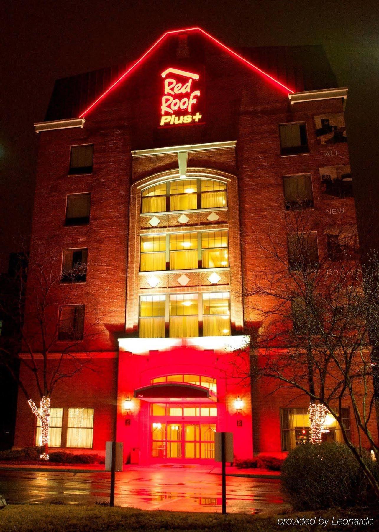 Red Roof Plus+ Downtown - Convention Center Hotel Columbus