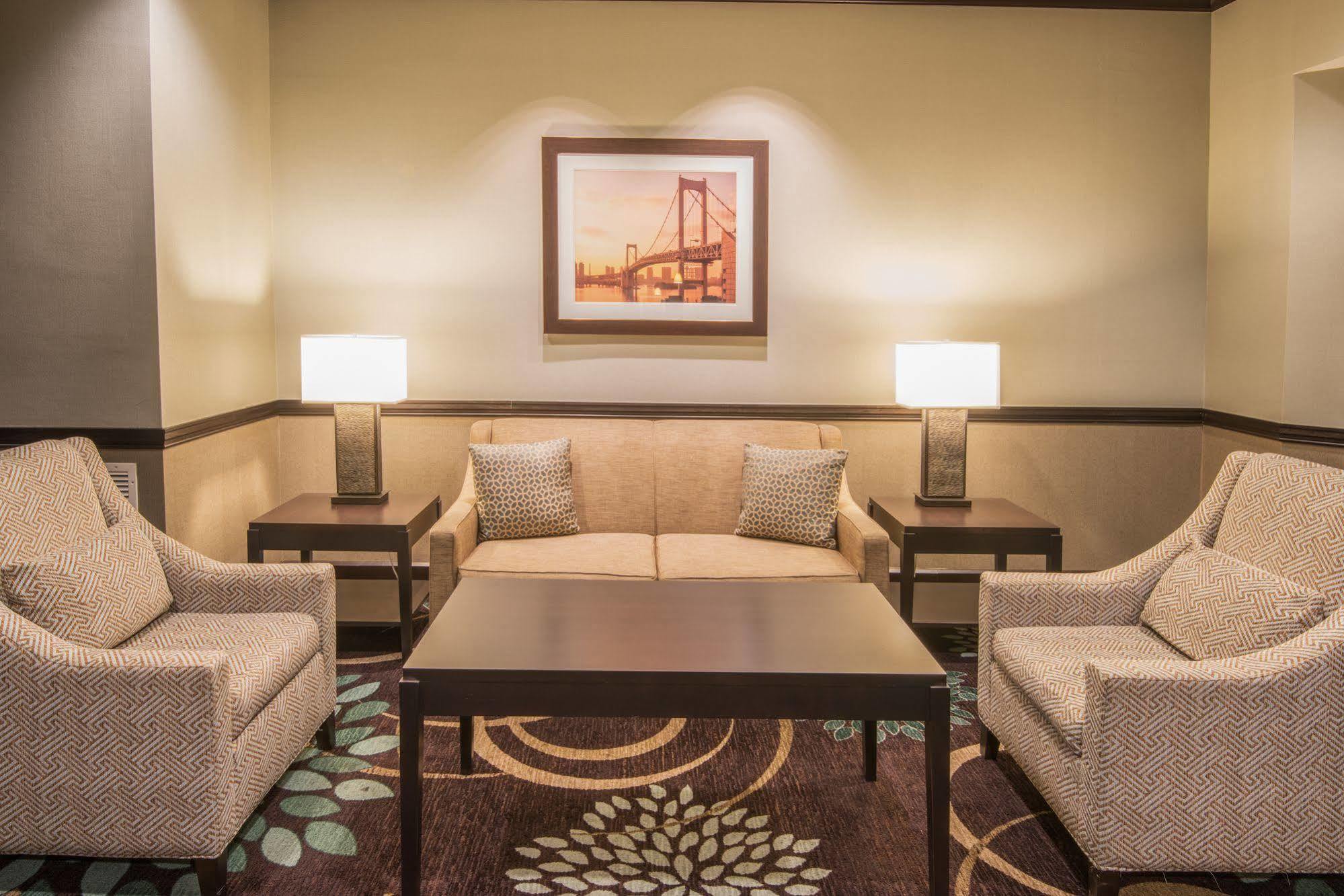 Hotel Staybridge Columbus-airport By Ihg