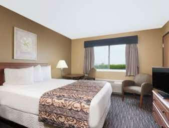 Baymont By Wyndham Columbus/rickenbacker