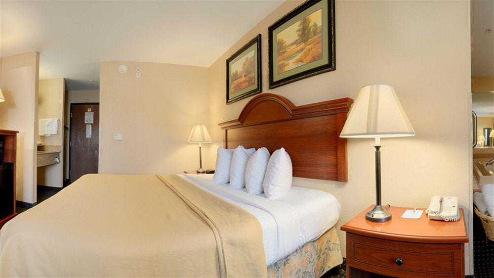 Western Port Hotel