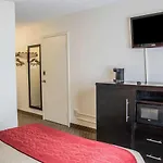 Norwood Inn & Suites Columbus