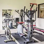 Norwood Inn & Suites Columbus