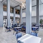 Holiday Inn Express Hotel & Suites Ohio State University- Osu Medical Center By Ihg
