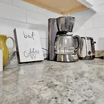 Housepitality- The 614 Peaceful Escape - Old Town