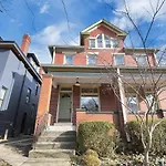 Modern European 1Br Near Dt-Historic St