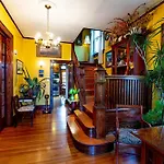 Mike & Allen\'S Place On The Park_3