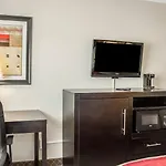 Norwood Inn & Suites Columbus