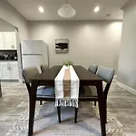 Charming 2Br Near Downtown & Attractions