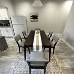 Charming 2Br Near Downtown & Attractions