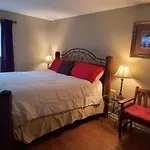 Short North/Osu Pet Friendly!