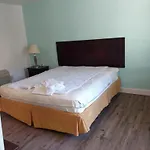 Holiday Motel