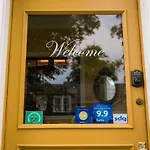 Hawthorne Park Bed And Breakfast