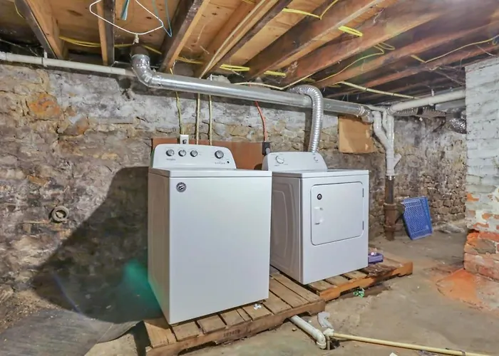 Housepitality - The Columbus Game House - 2 Br