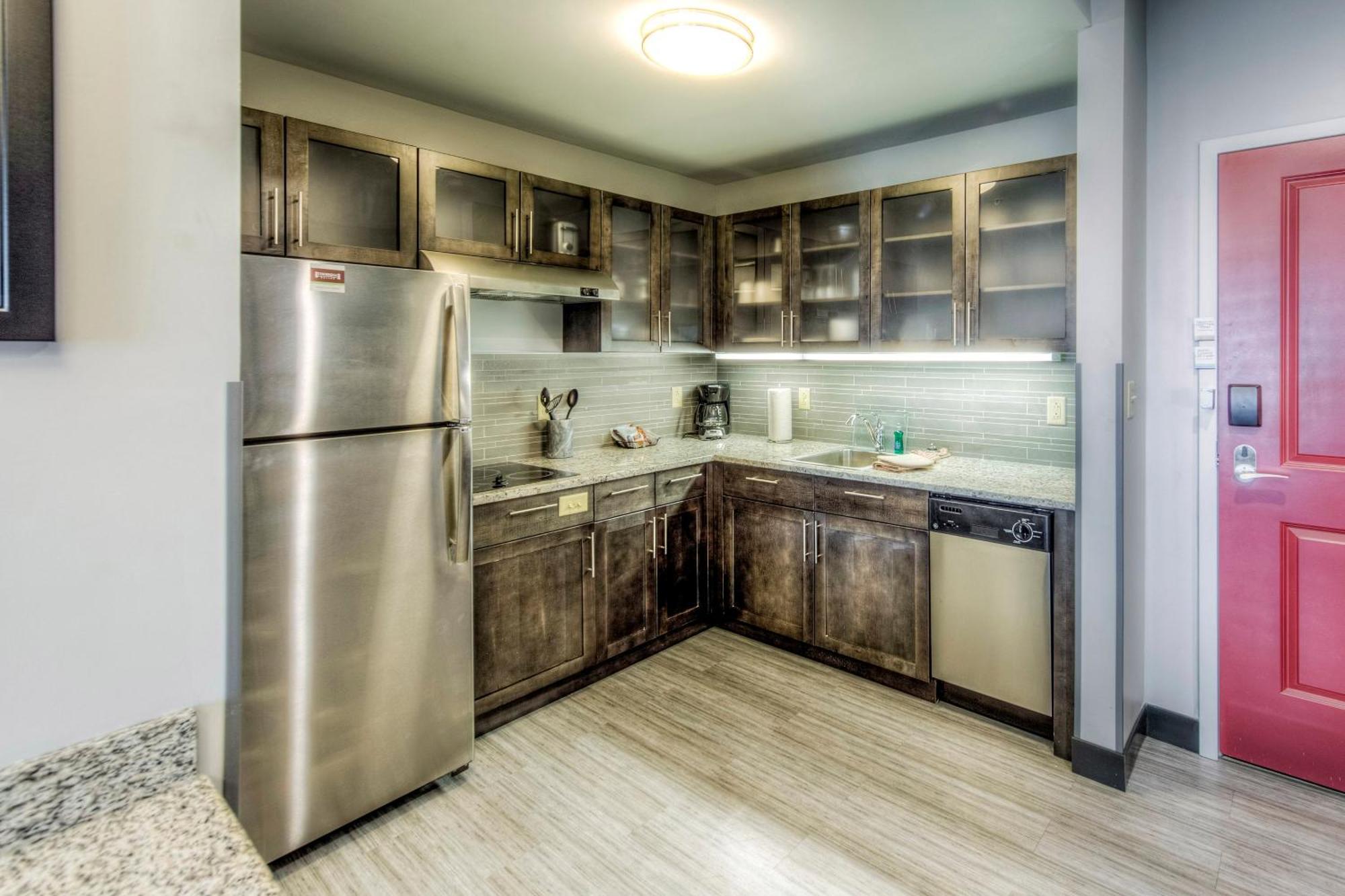 Hotel Staybridge Suites - University Area Osu By Ihg 3*