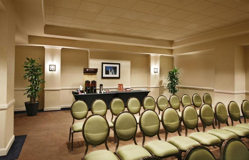 Sheraton Worthington 4* Columbus