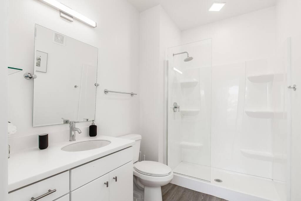 Brand New Gorgeous 1br I Gym + Free Park Apartment *