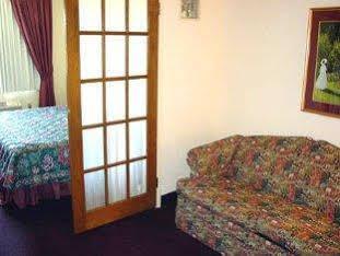 Country & By Radisson, Airport, Oh 3* Columbus