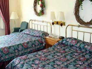Hotel Country & By Radisson, Airport, Oh
