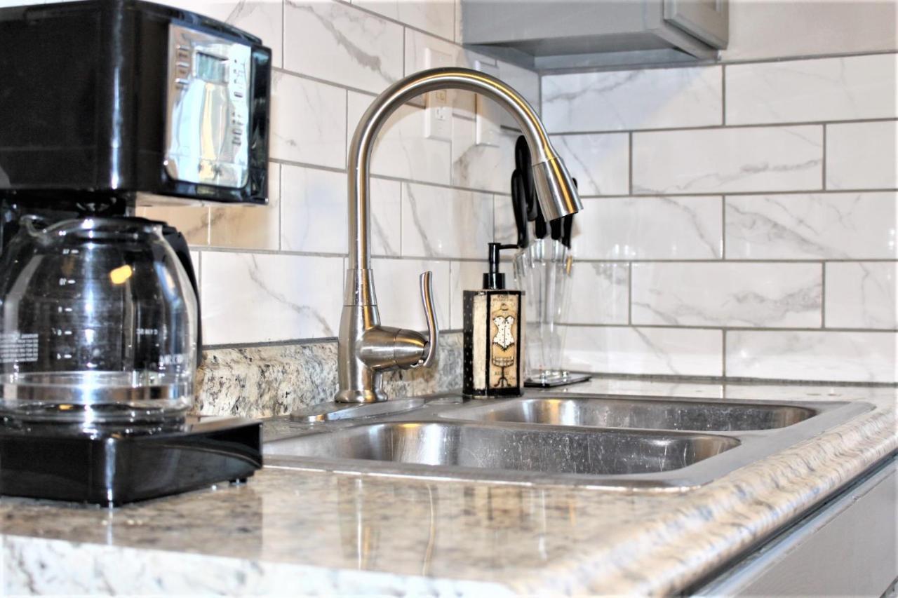 Modern 2br Near Dt, 8min Walk To Park&conservatory Casa de férias Columbus