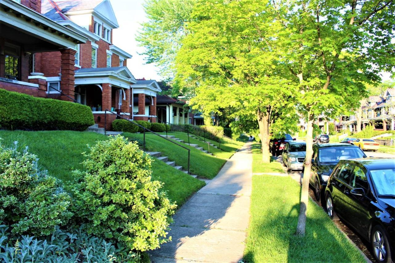 Casa de férias Modern 2br Near Dt, 8min Walk To Park&conservatory Columbus