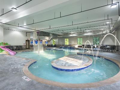 Express & - Polaris Parkway / By Ihg Inn 3*