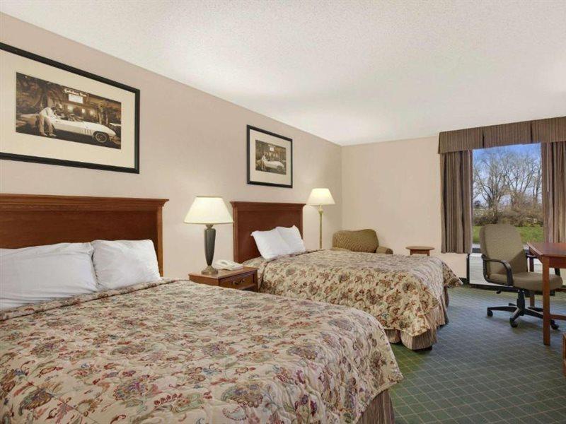 Hotel Days By Wyndham Airport 3*