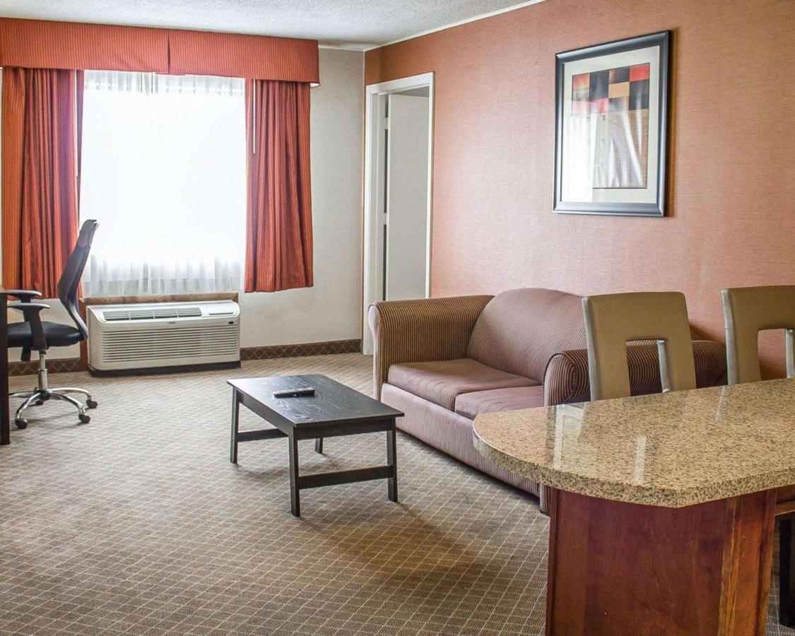 Norwood & Hotel Columbus