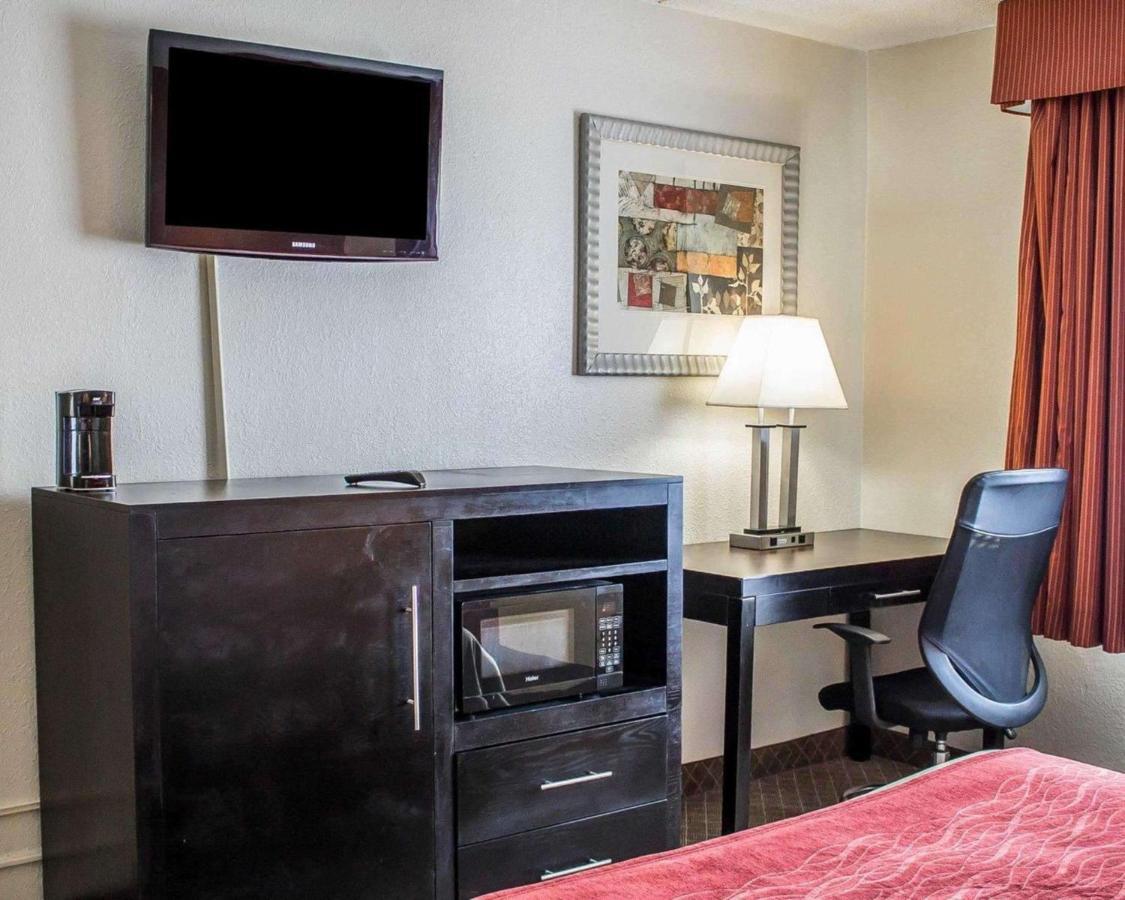 Norwood & Hotel Columbus