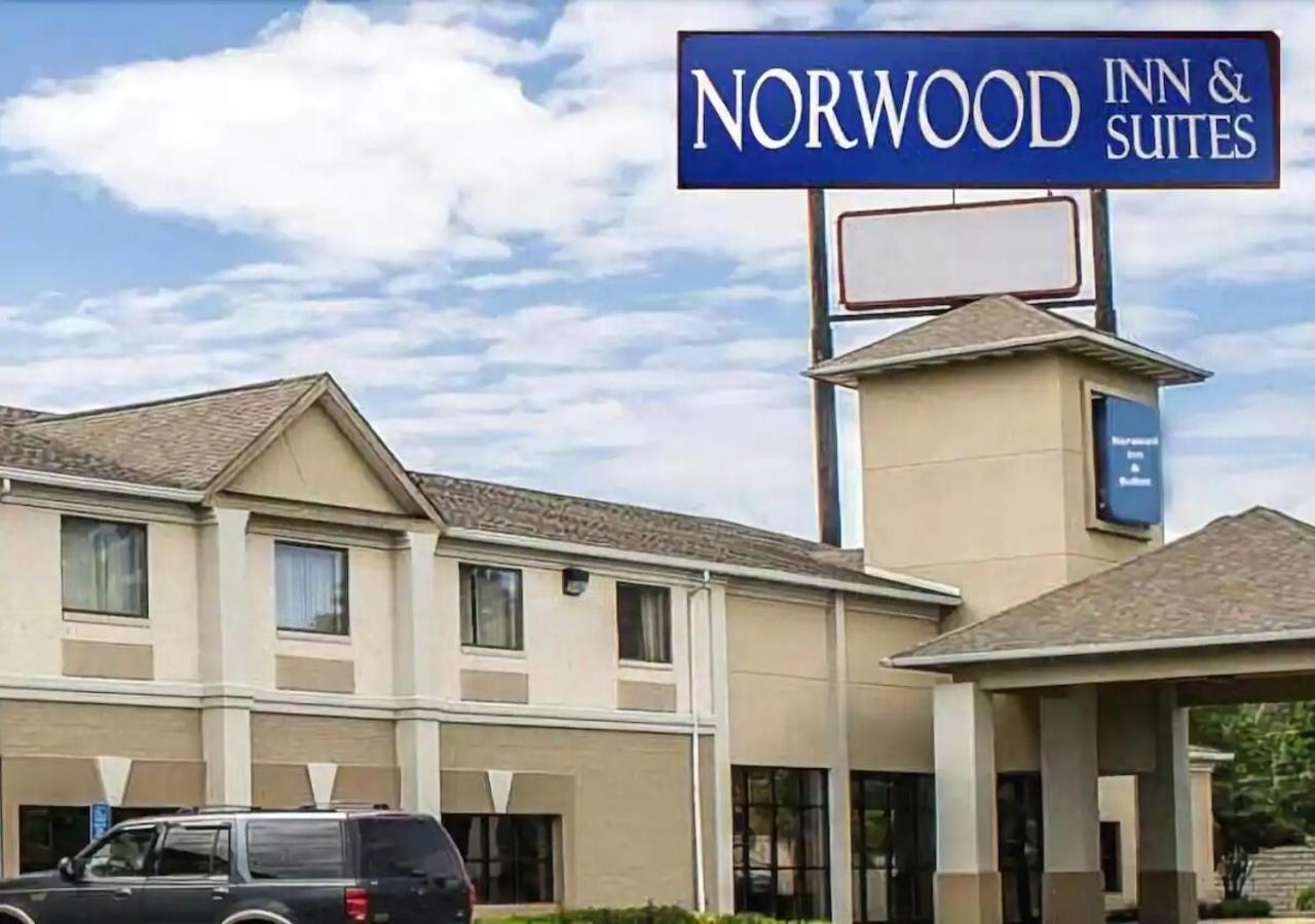 Norwood & Hotel