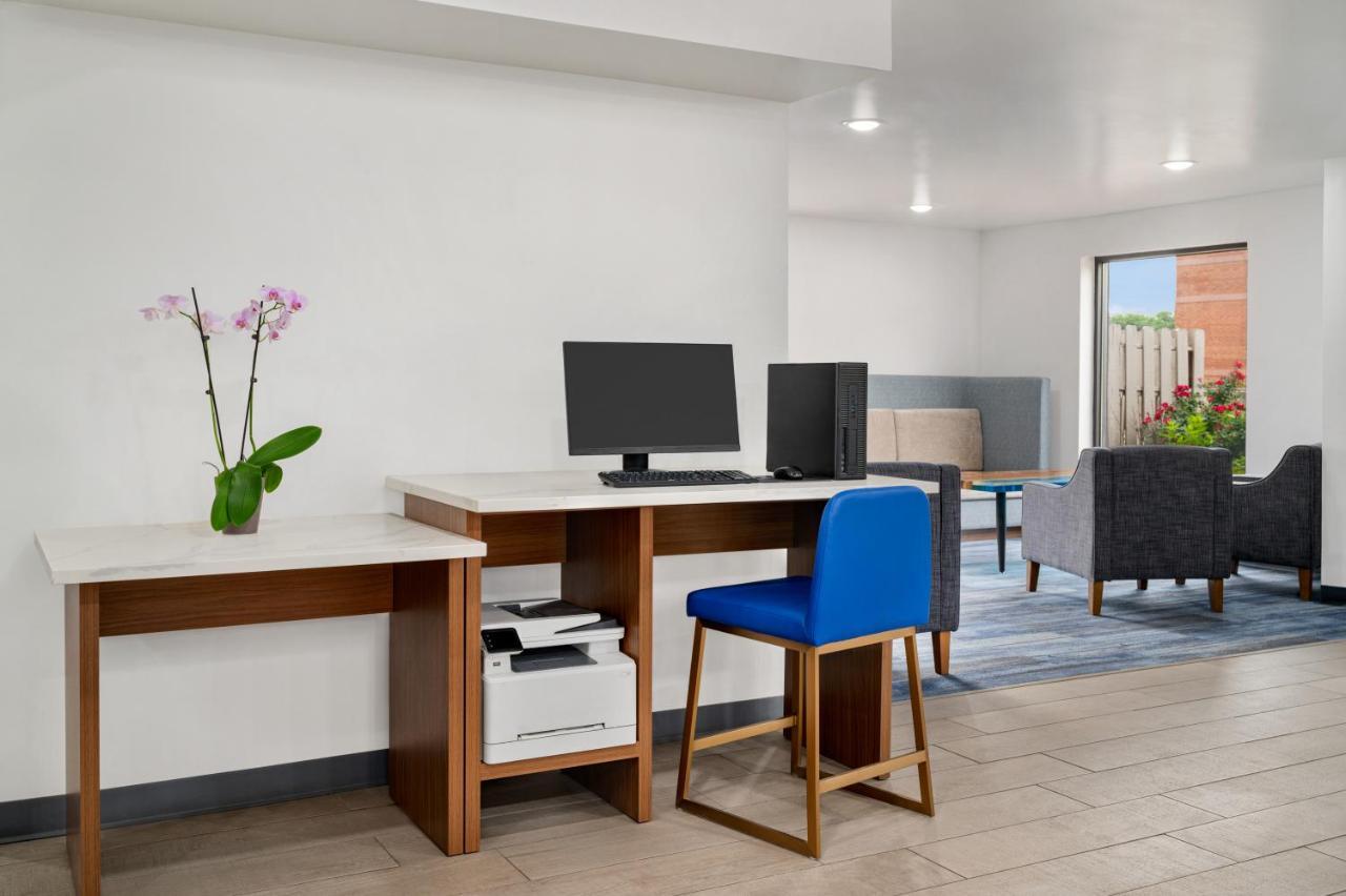 Hotel La Quinta By Wyndham Airport Area Columbus