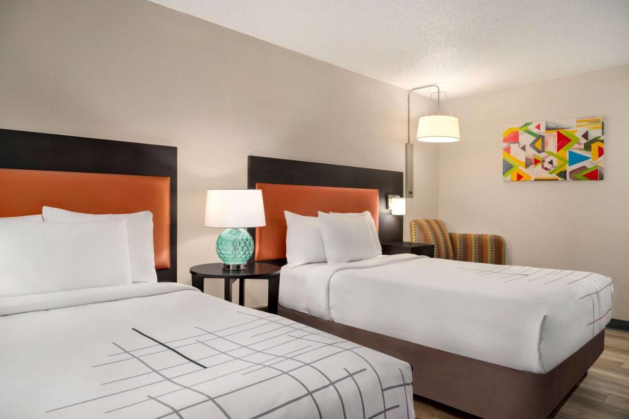 La Quinta By Wyndham Airport Area 3*