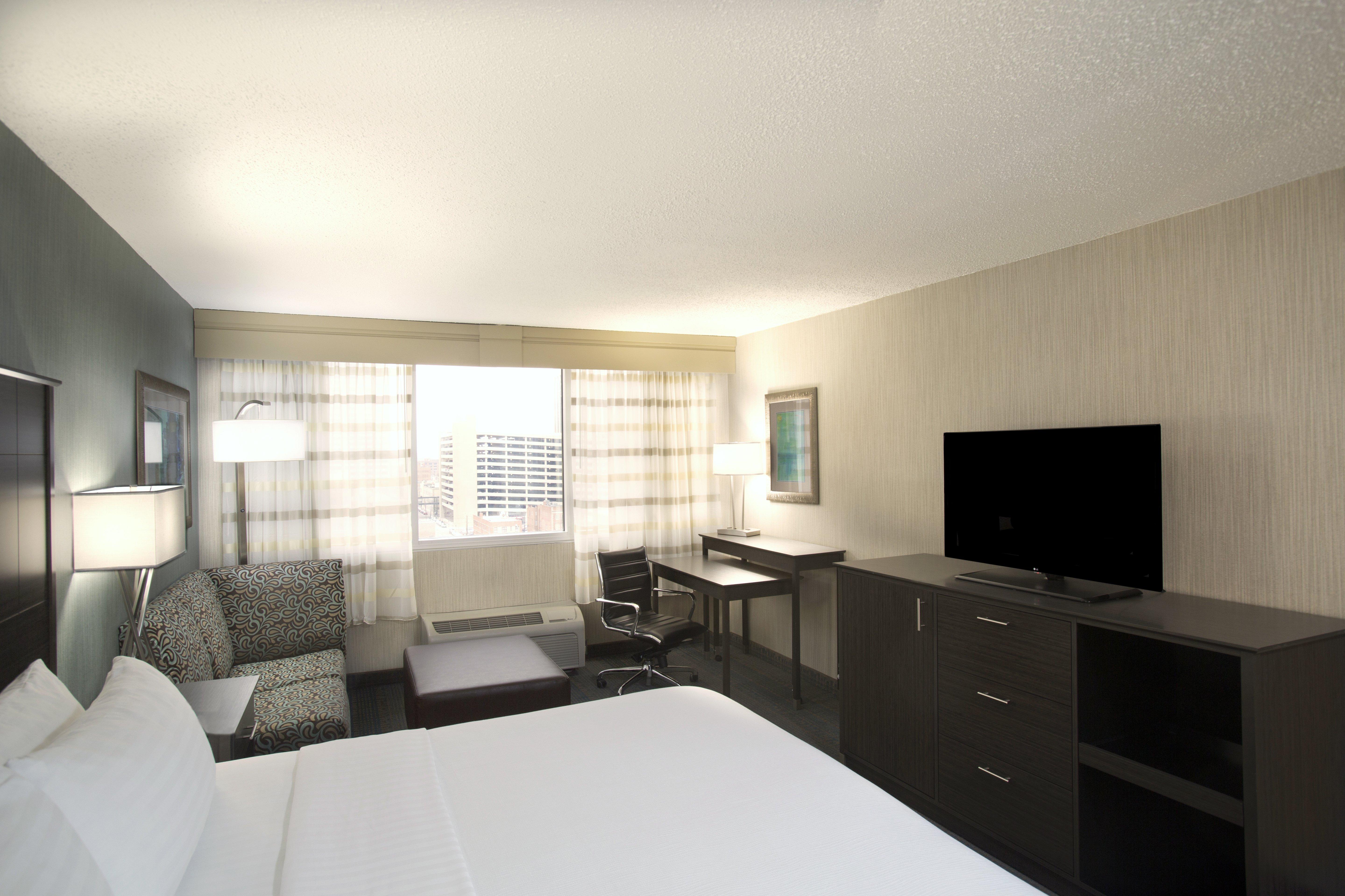 Dwtn-capitol Square By Ihg 3*