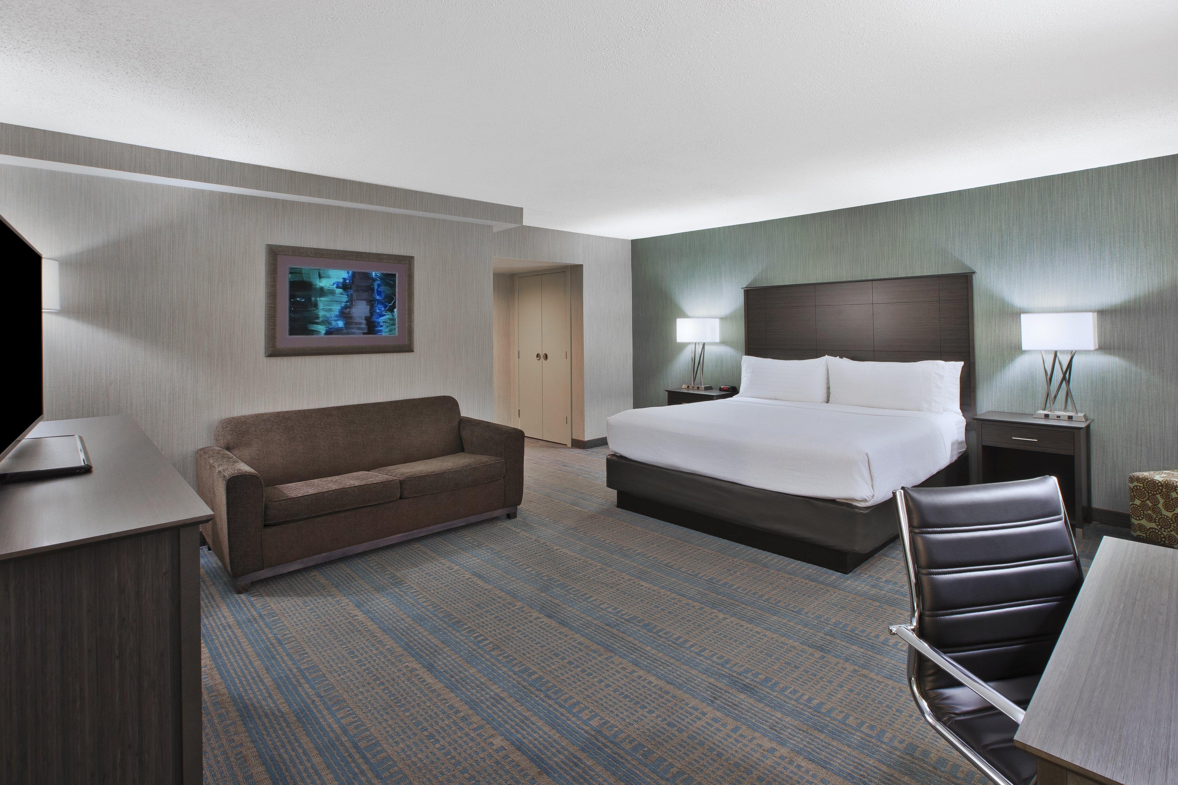 Dwtn-capitol Square By Ihg