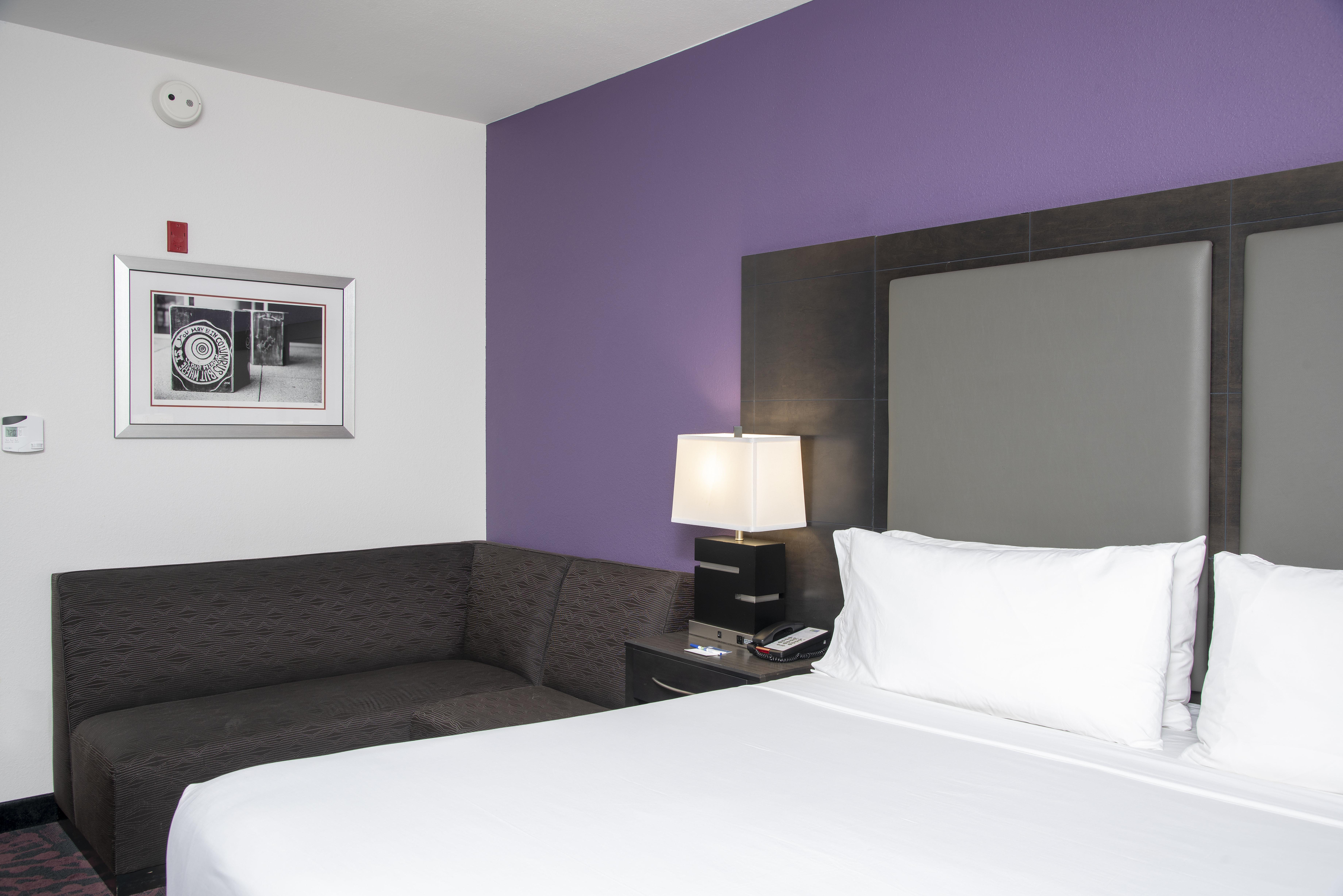 Express & - Polaris Parkway / By Ihg Inn 3*