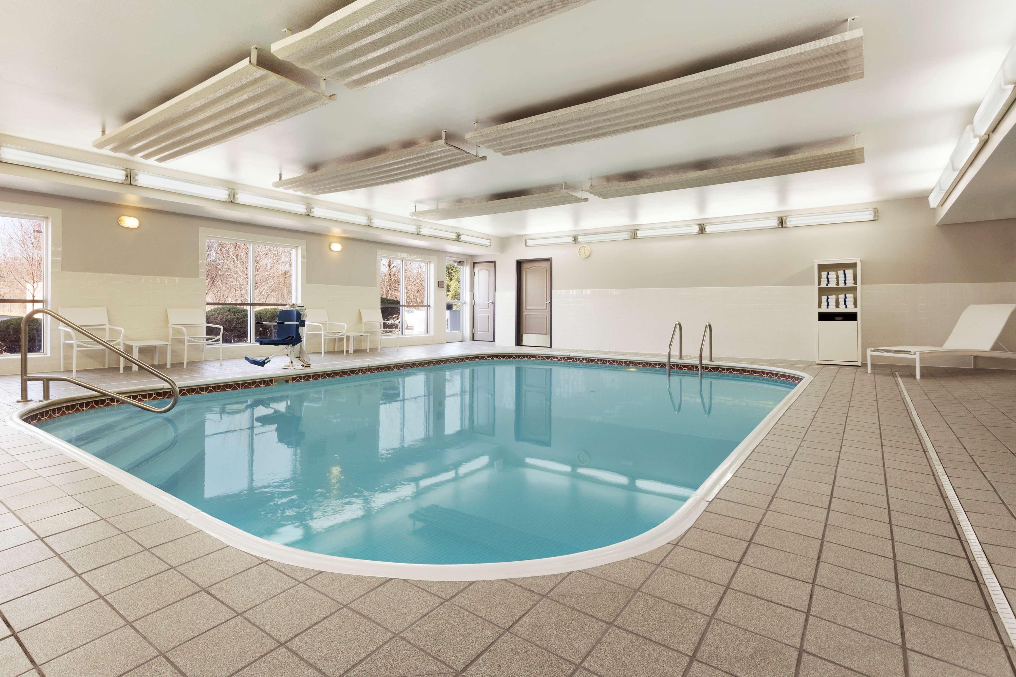 Country & By Radisson, Airport, Oh 3* Columbus