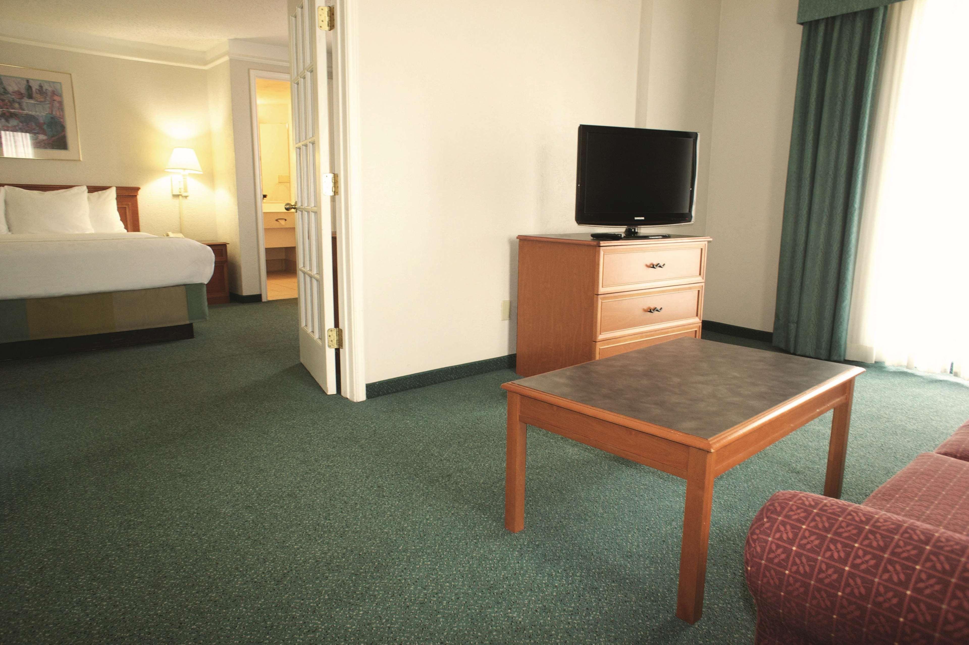 Hotel La Quinta By Wyndham Airport Area