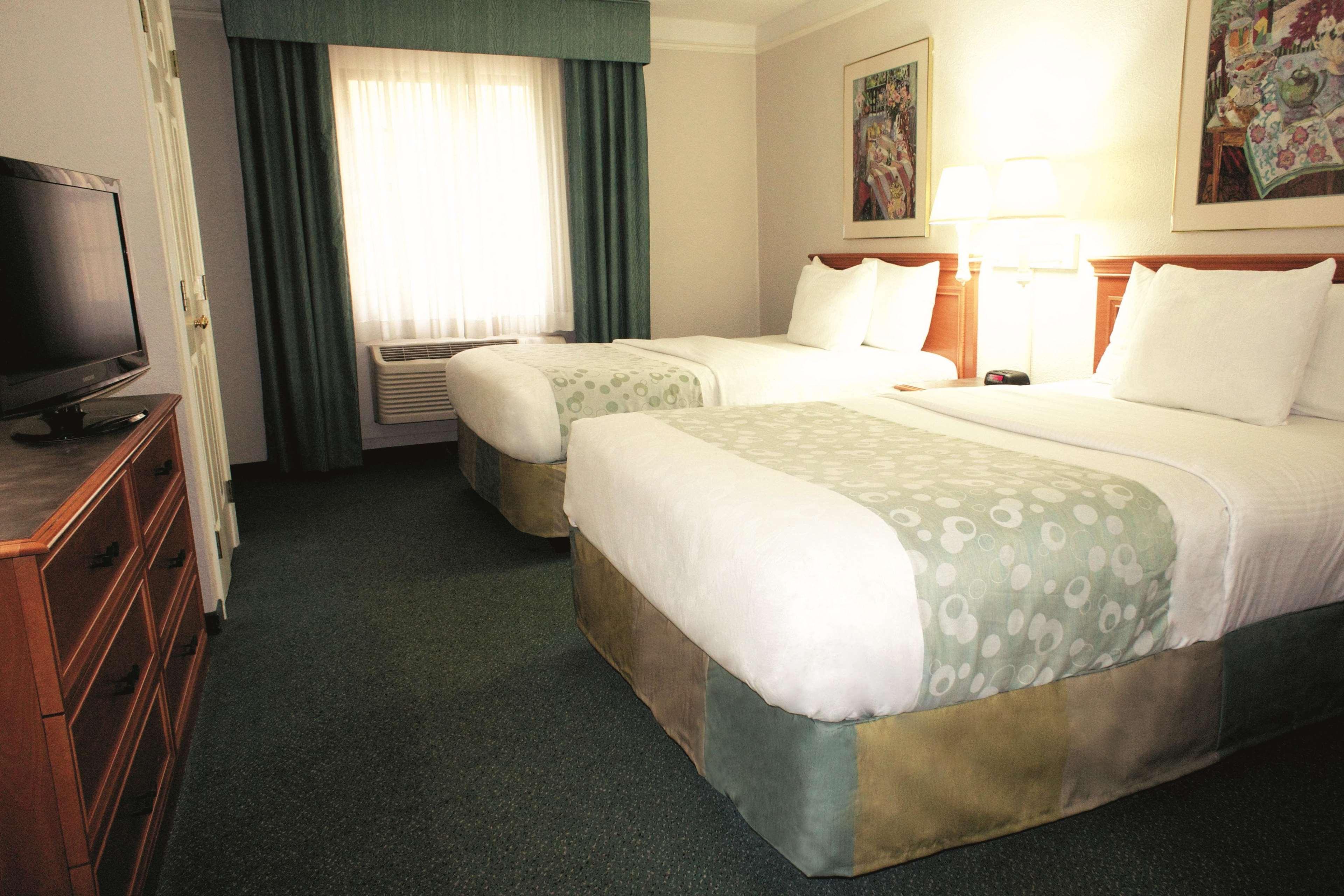 La Quinta By Wyndham Airport Area 3*