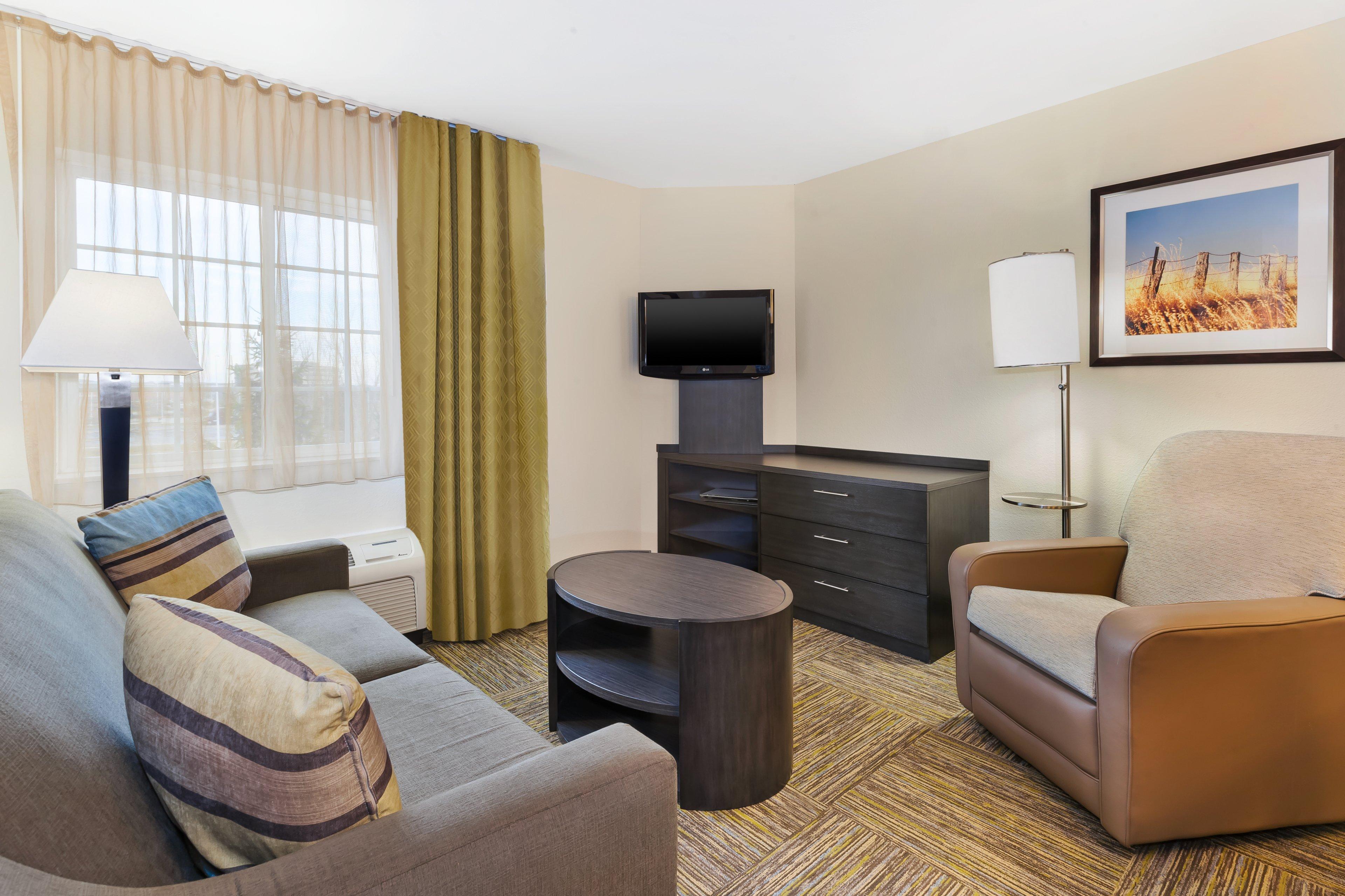 Candlewood Polaris By Ihg Hotel 2*
