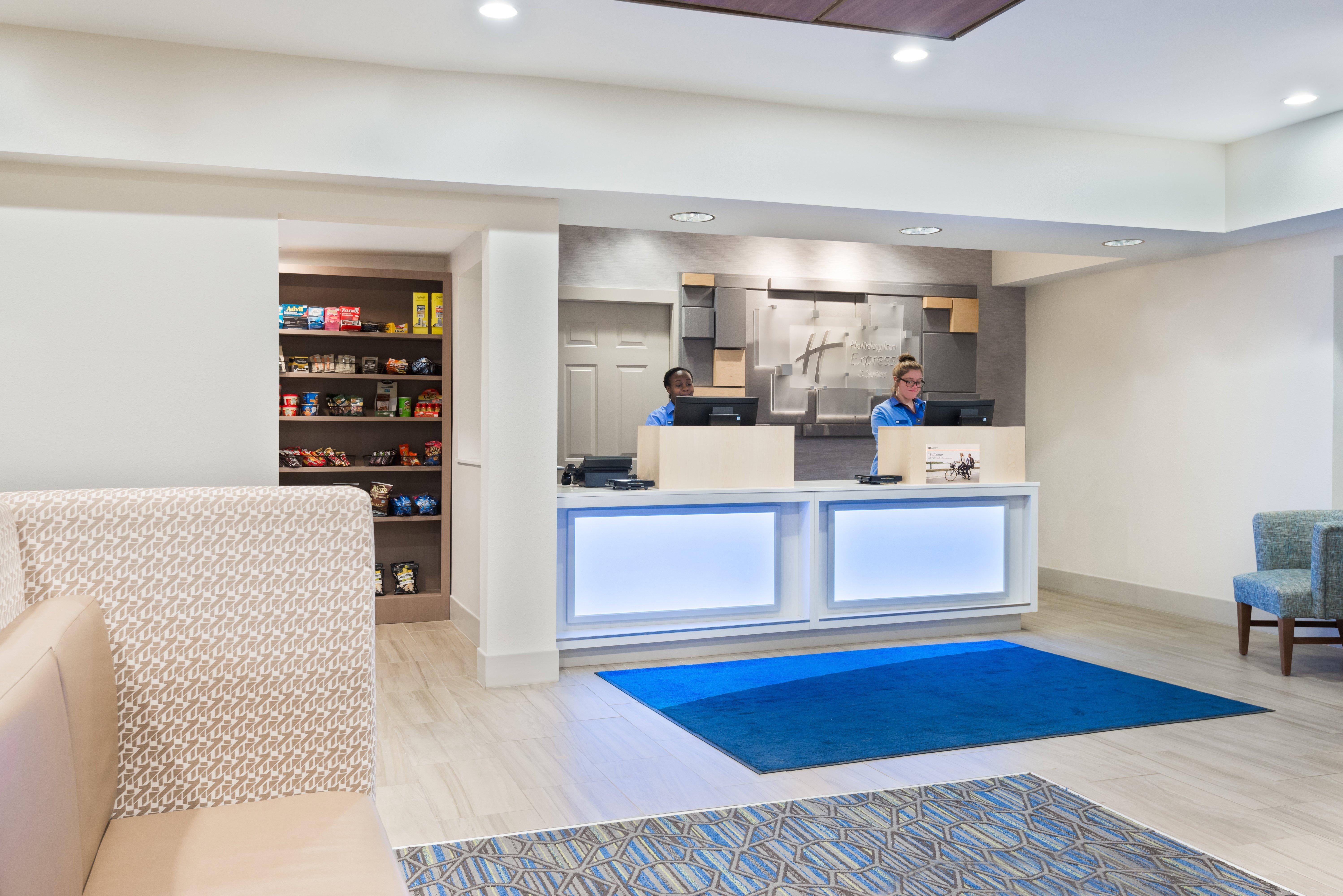 Express & - Airport East By Ihg Hotel 3*