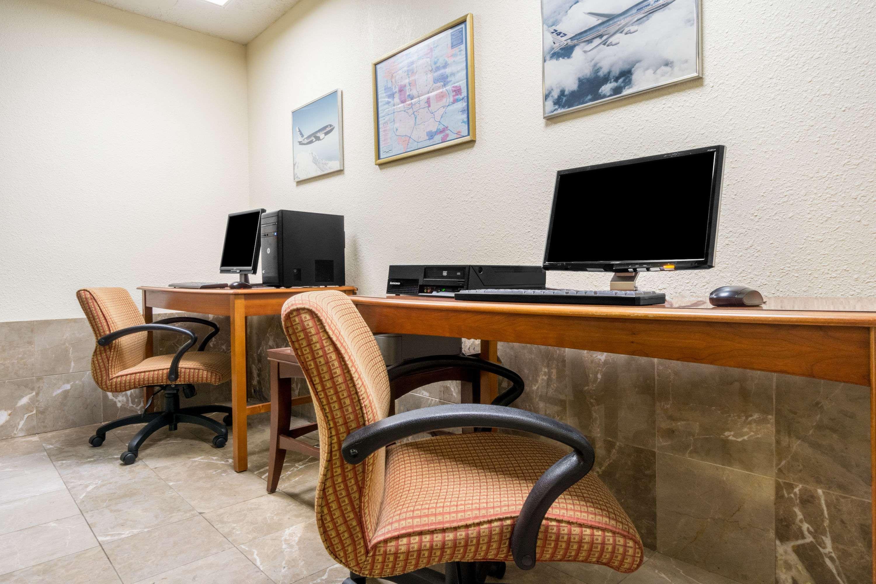 Hotel Days By Wyndham Airport Columbus
