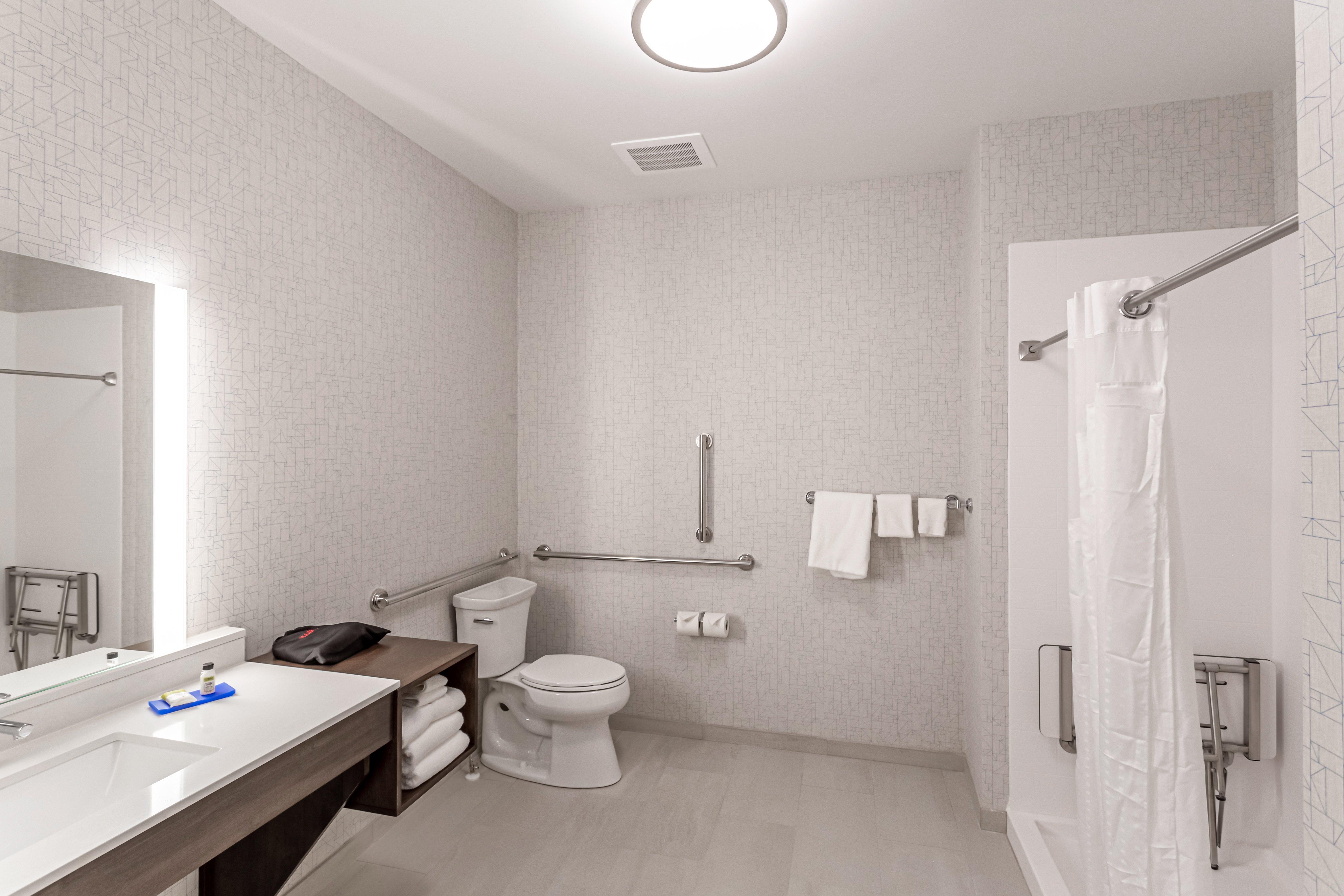 Express & - - Worthington By Ihg