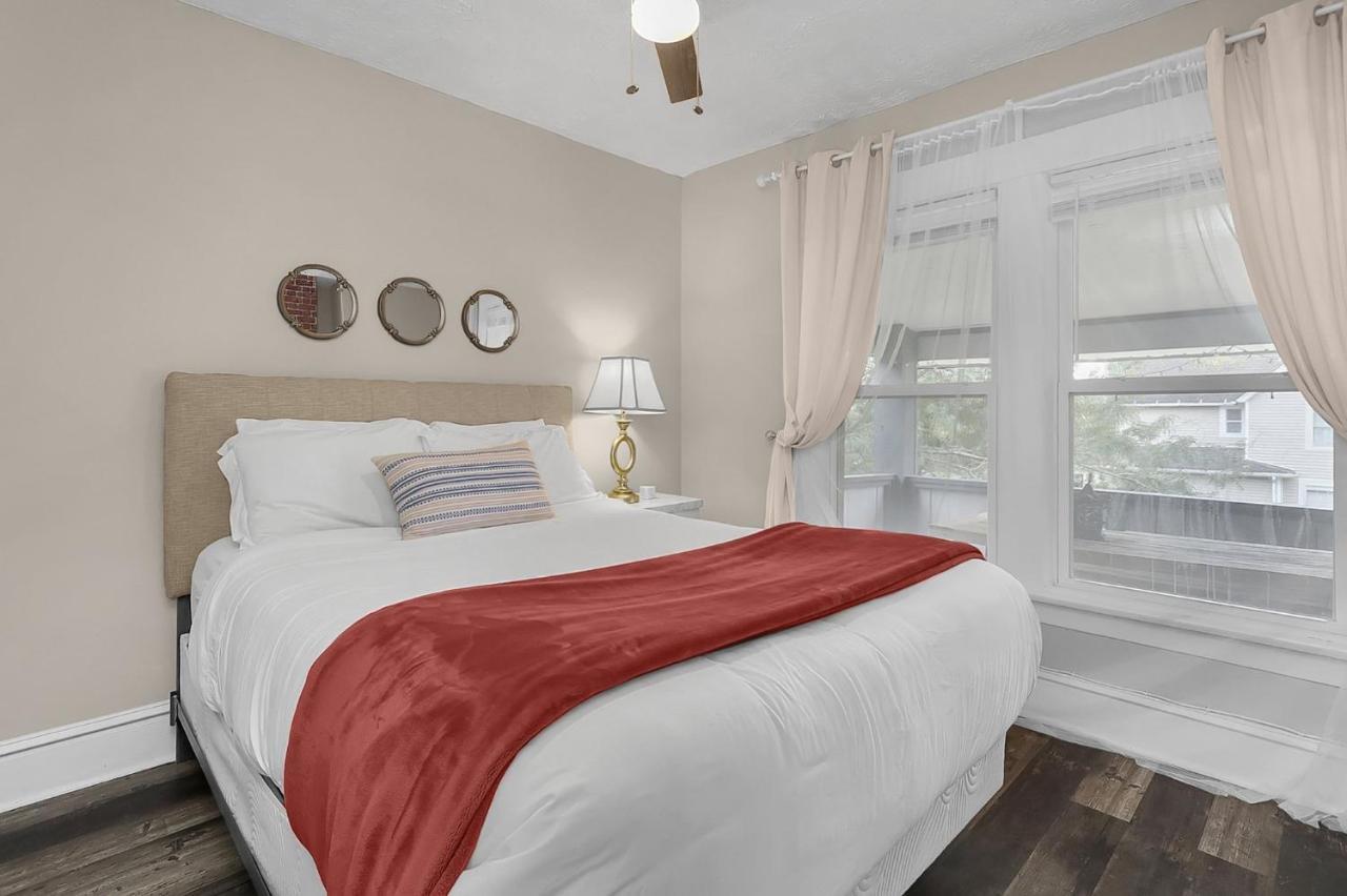 Chic 2br Near Dt, 8 Min Walk To Park&conservatory