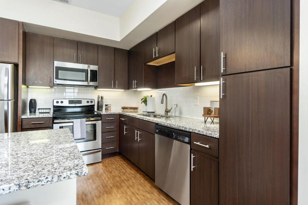 Luxury Lofted 1 Bed Unit With Hot Tub And Pool Columbus