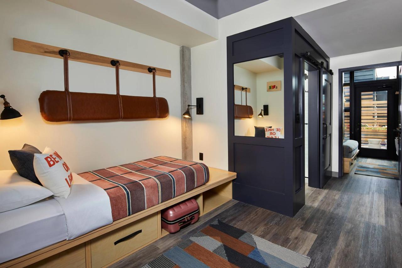 Moxy Short North Hotel 3*