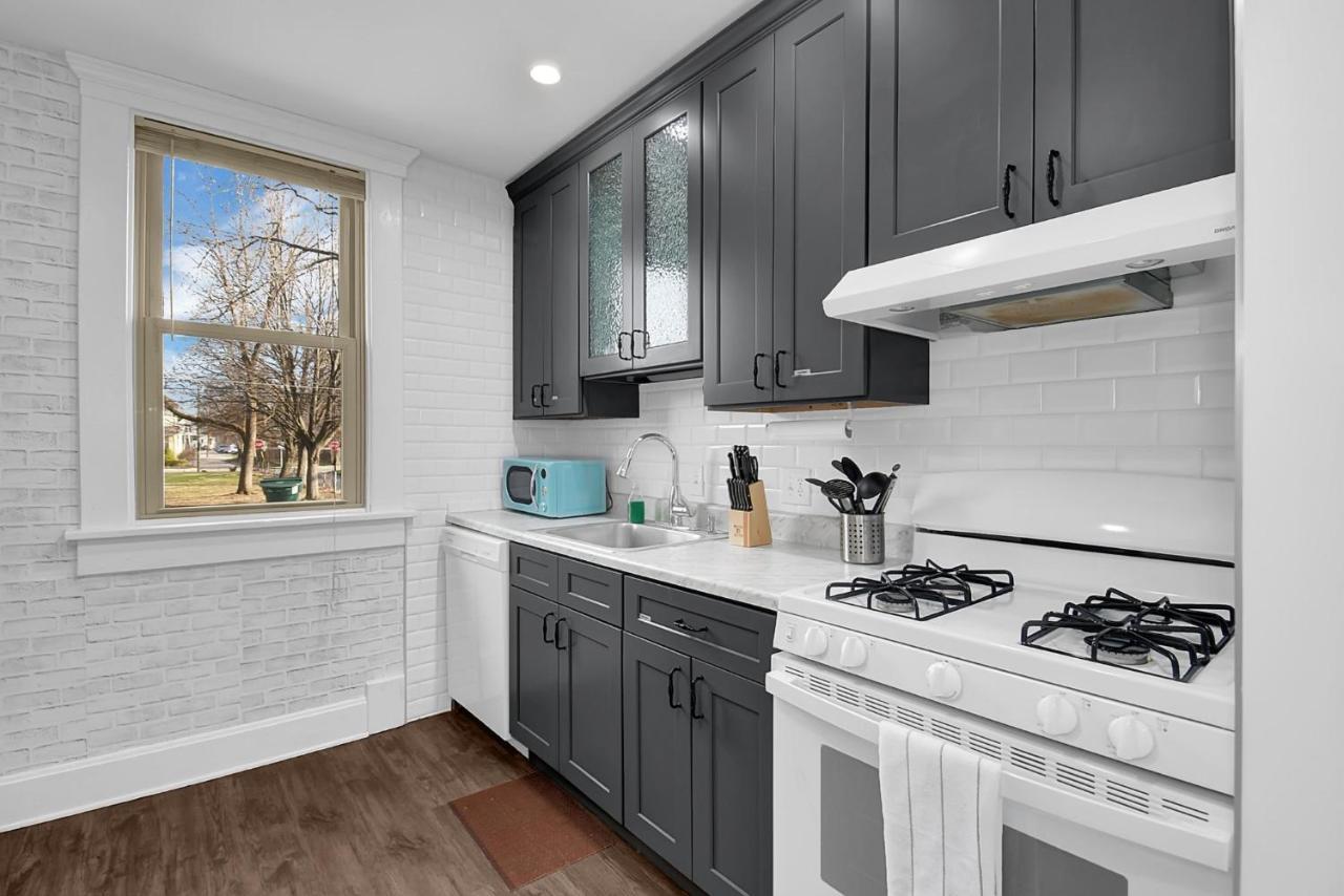 Modern European 1br Near Dt-historic St
