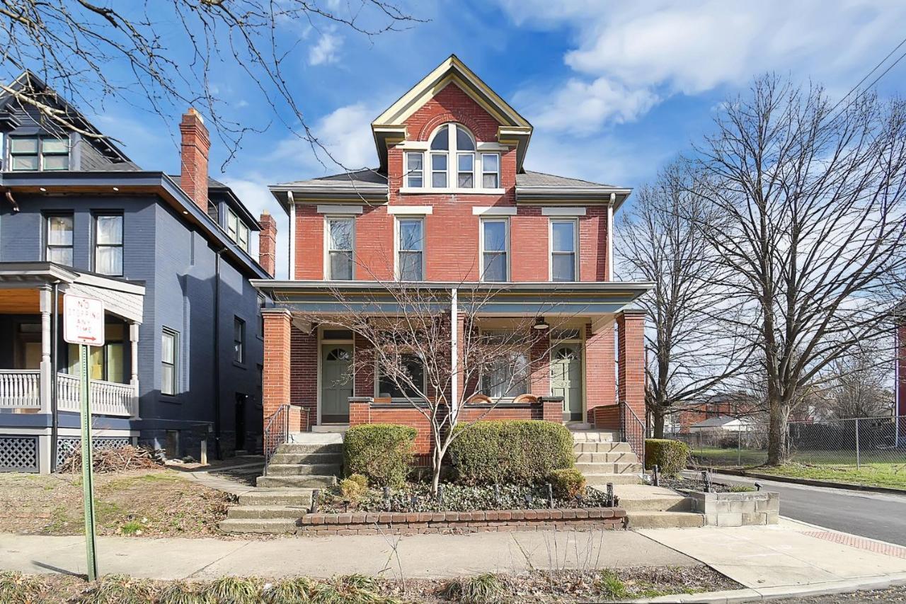 Modern European 1br Near Dt-historic St Columbus
